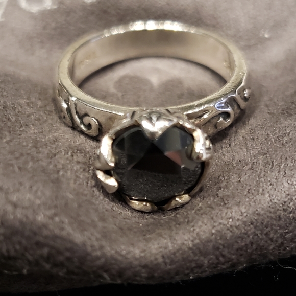 SOLD Silpada Sterling Silver Burnished Beauty Ring R2991 Size 6 - Picture 4 of 4